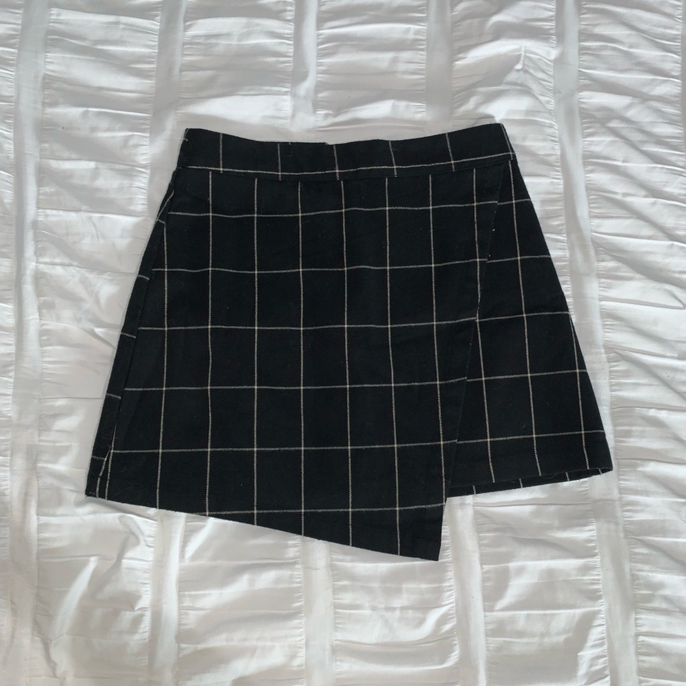 3 for 22! 💎 Asymmetrical Gingham Forever 21 Skirt